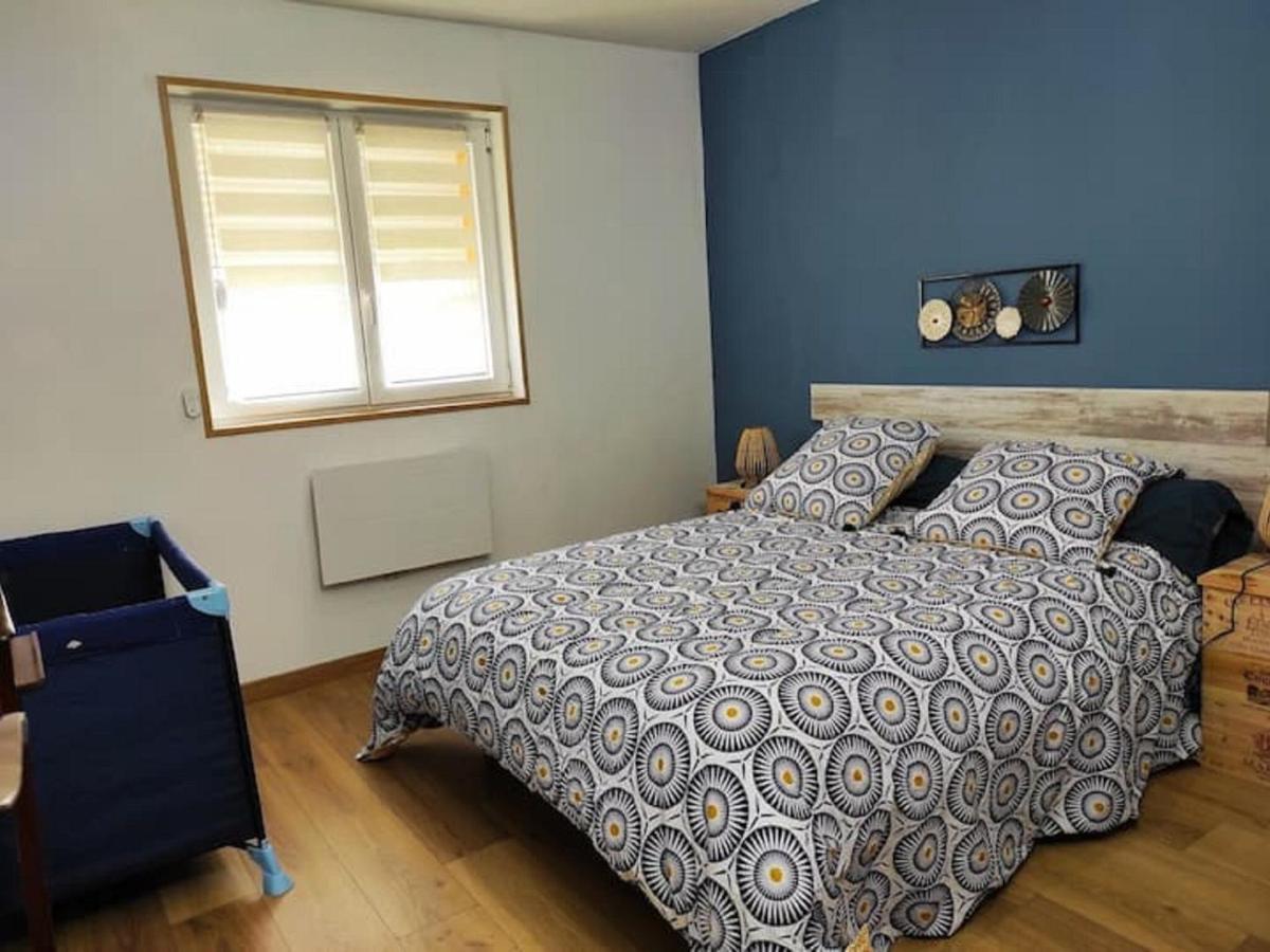 Cozy Holiday Home In Givonne Eksteriør billede